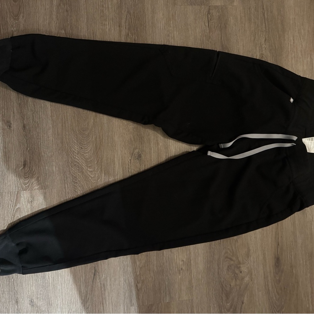 2 pairs of Figs Black Jogger Pants